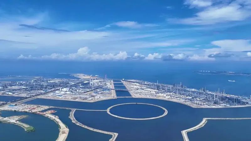 Проект электроотопления на острове Юйлун, Шаньдун, на территории комплекса нефтеперерабатывающей и химической промышленности: «Хранитель температуры» нового стандарта зелёной энергетики